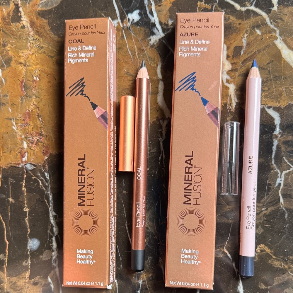 Mineral Fusion Eye Pencil Duo - Black and Blue